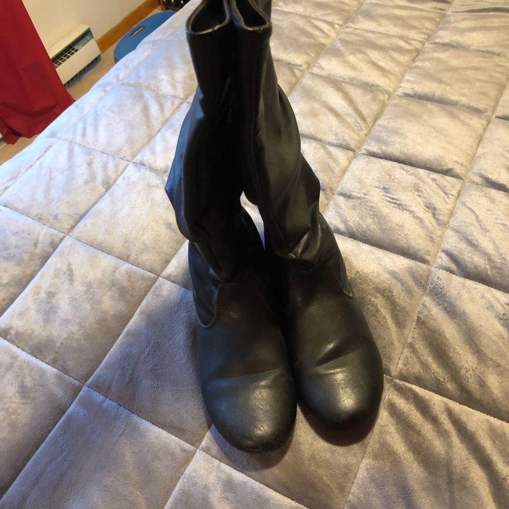 Black Boots